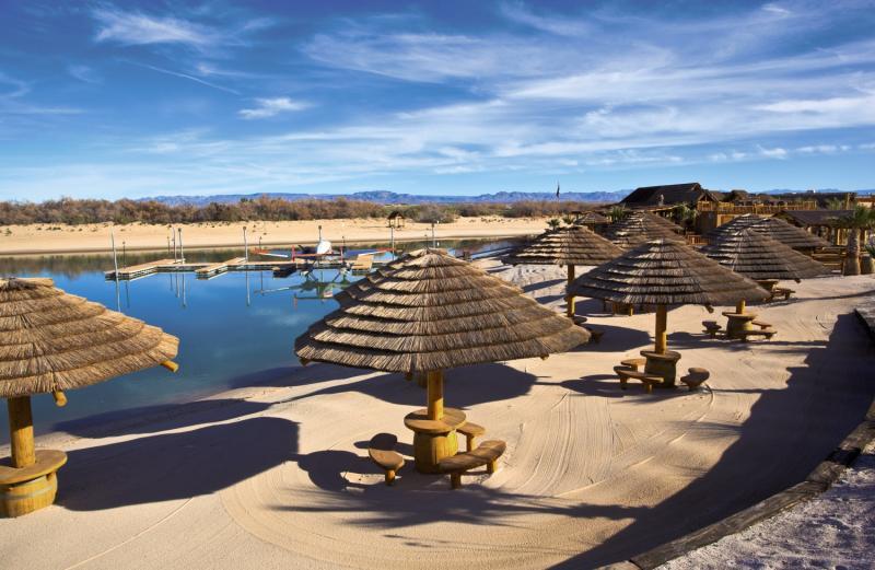 Pirate Cove Resort & Marina Needles Exteriör bild
